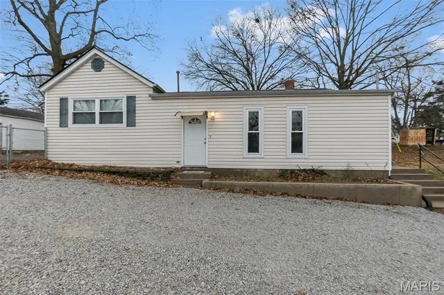 $175,000 | 52 Linn Drive, Ste. Genevieve, MO 63670