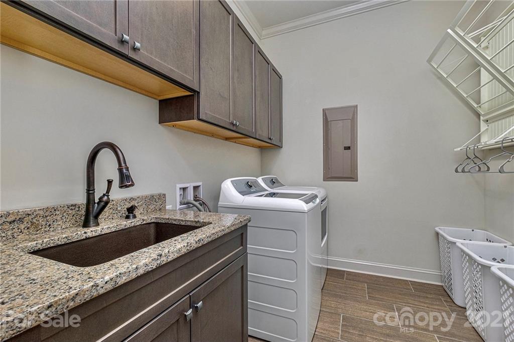 2022 Laney Pond Road Matthews, NC 28104 - Photo 17 of 27 Gallery Image 17