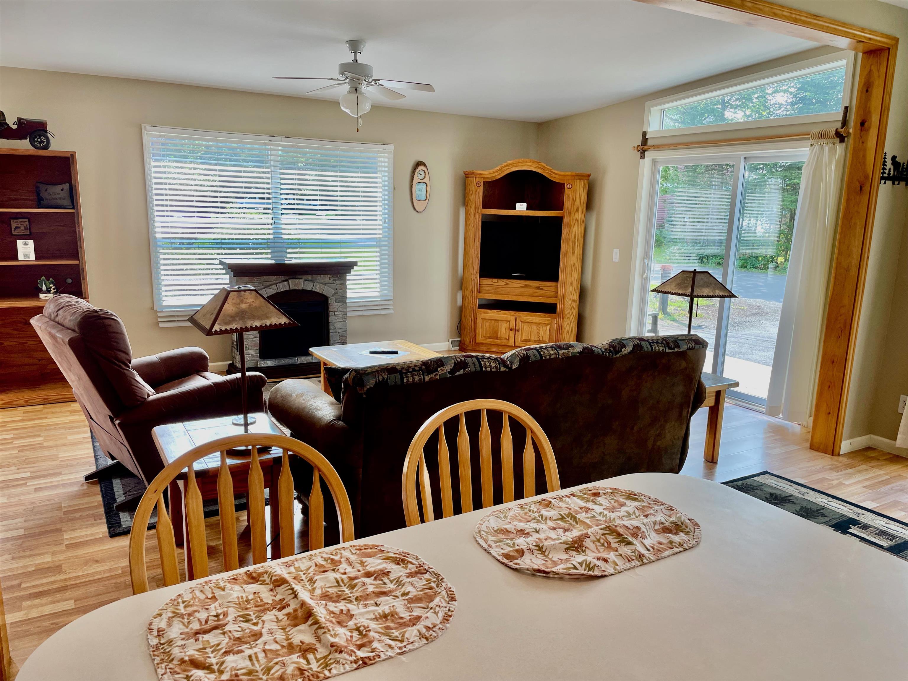 408 Beach Road Pittsburg, NH 03592 - Photo 12 of 38