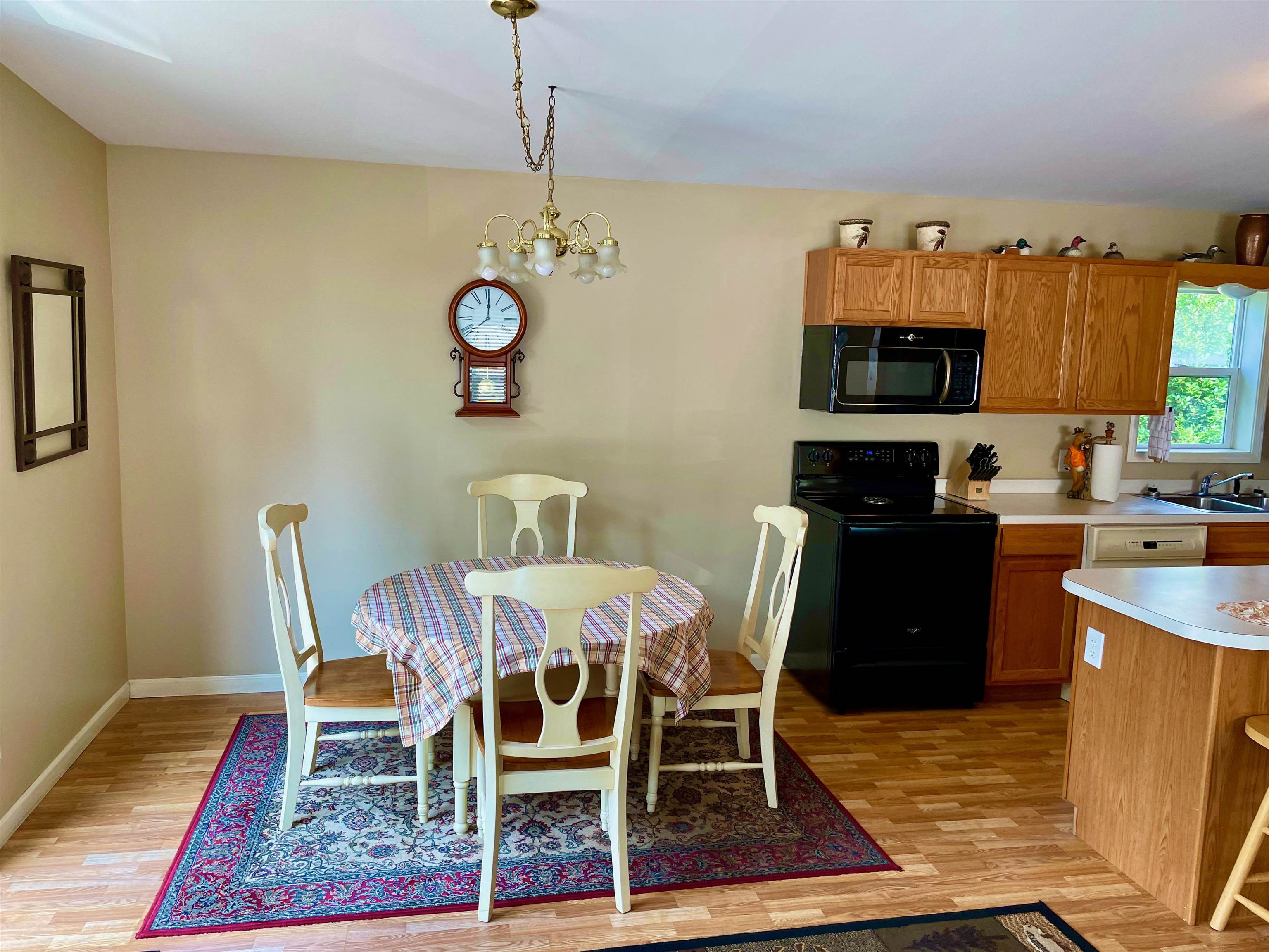 408 Beach Road Pittsburg, NH 03592 - Photo 6 of 38