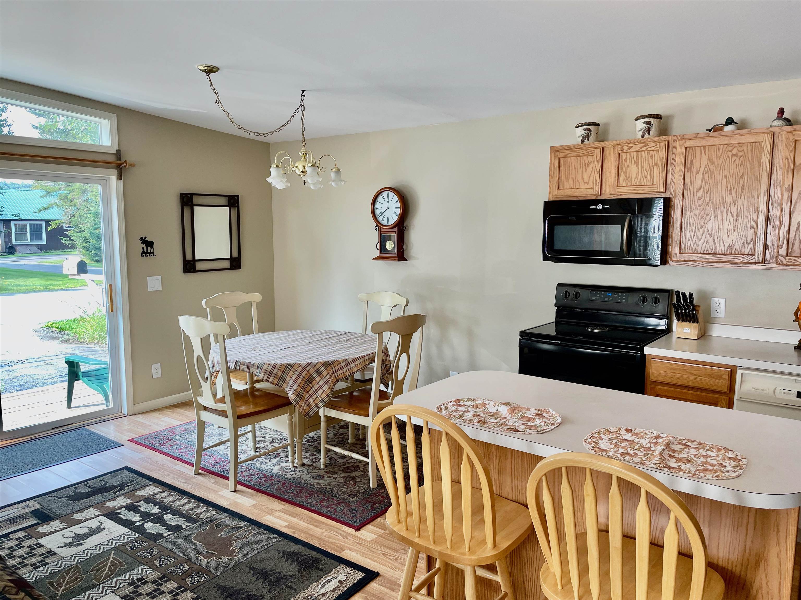408 Beach Road Pittsburg, NH 03592 - Photo 7 of 38