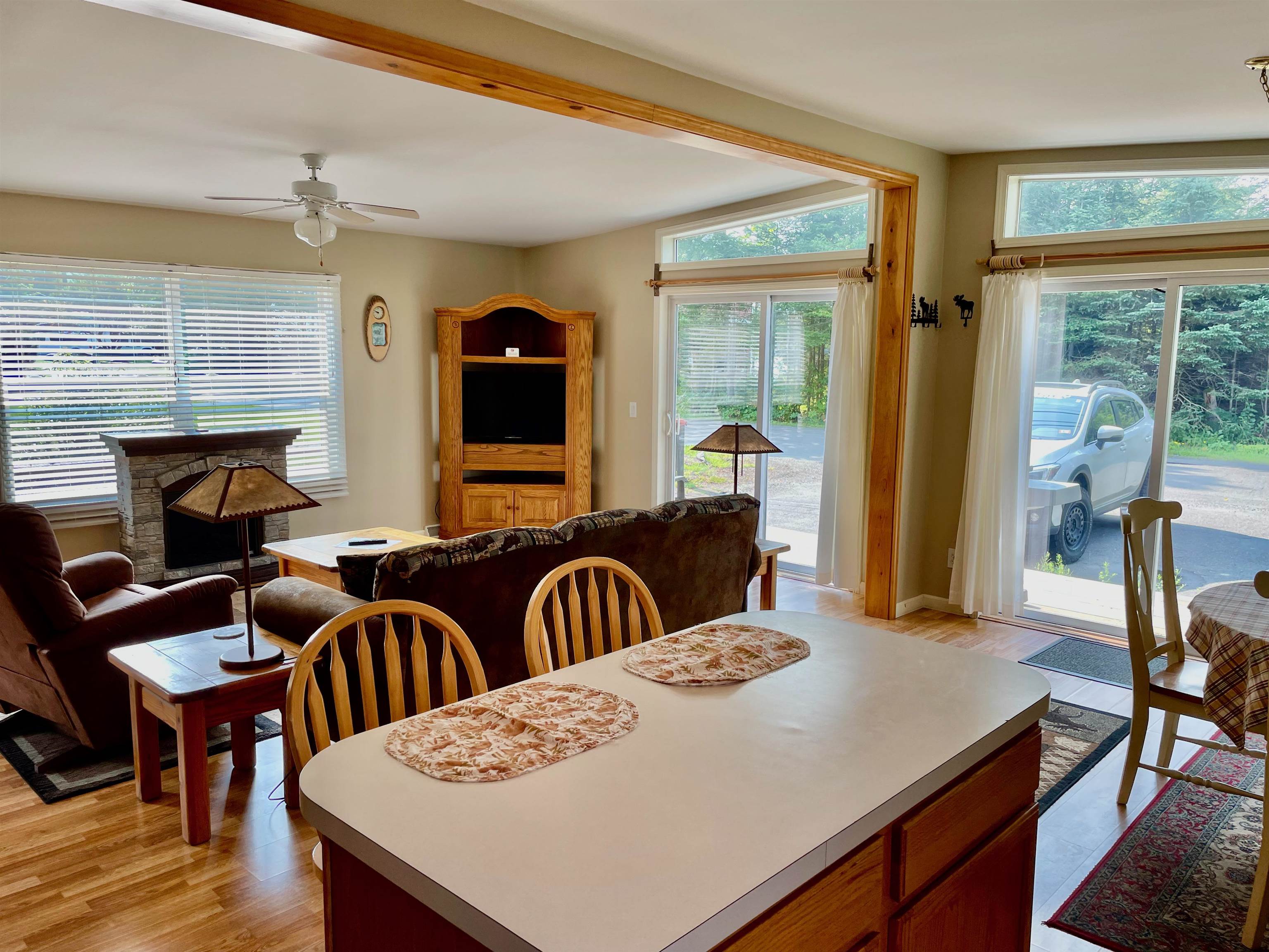 408 Beach Road Pittsburg, NH 03592 - Photo 10 of 38