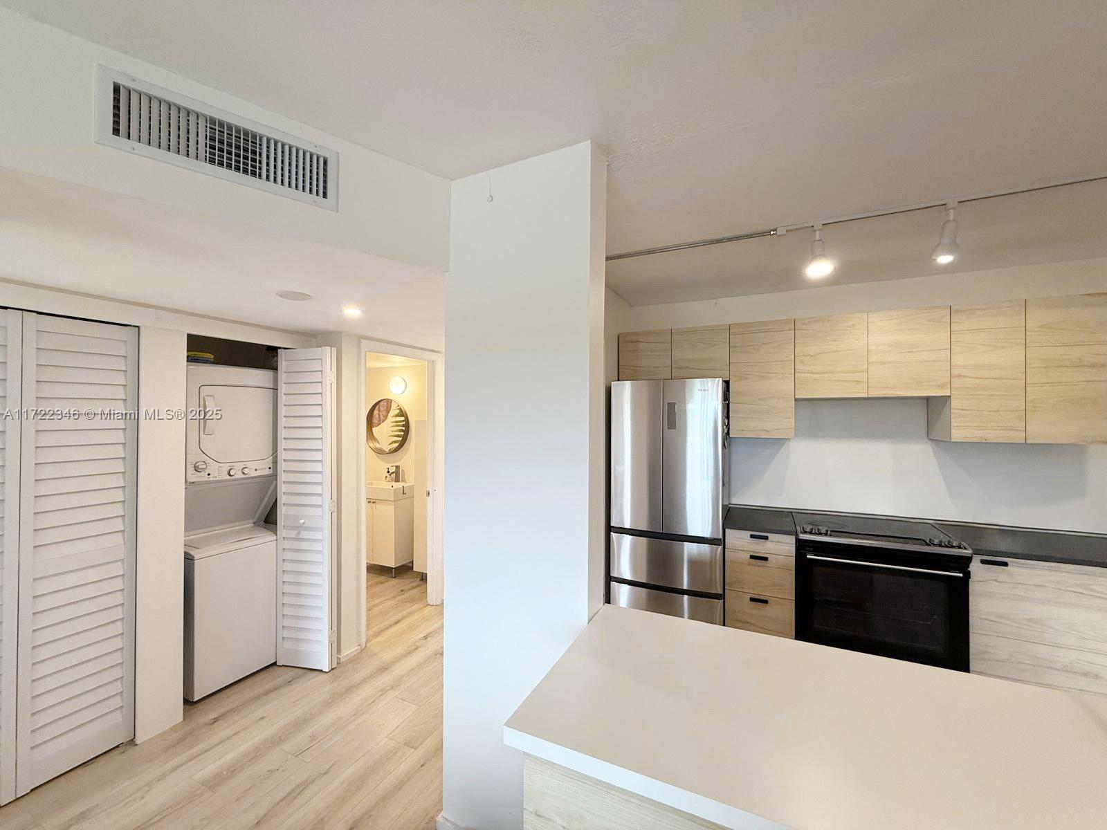 4174 Inverrary Drive, Unit 407 Lauderhill, FL 33319 - Photo 4 of 19