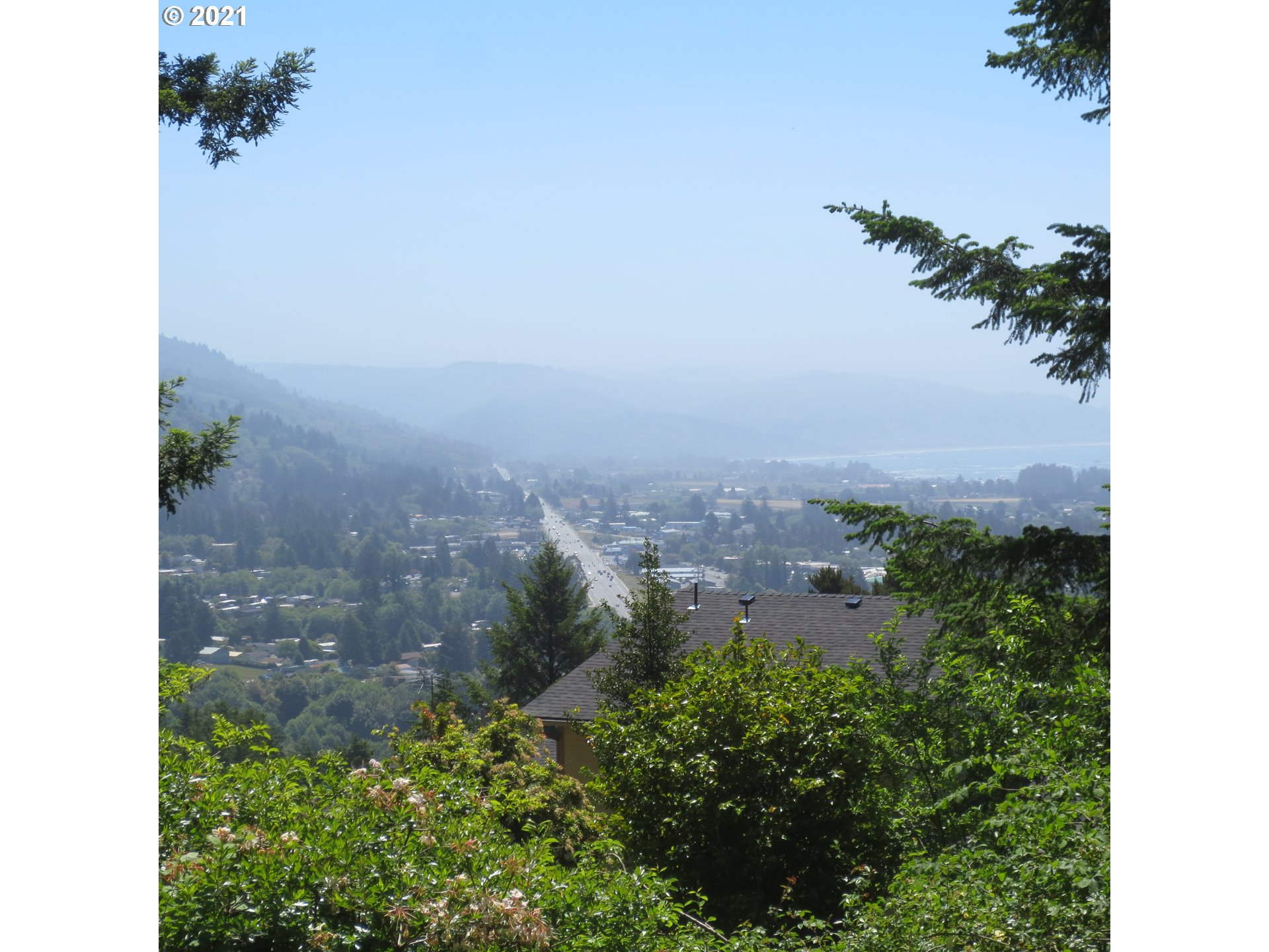 965 Marina Heights Road Brookings, OR 97415 - Photo 8 of 20