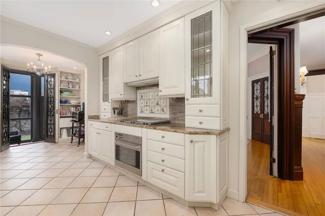 $25,000 | 4 Hunter Avenue, Newport, RI 02840