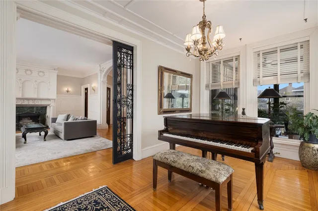 $25,000 | 4 Hunter Avenue, Newport, RI 02840