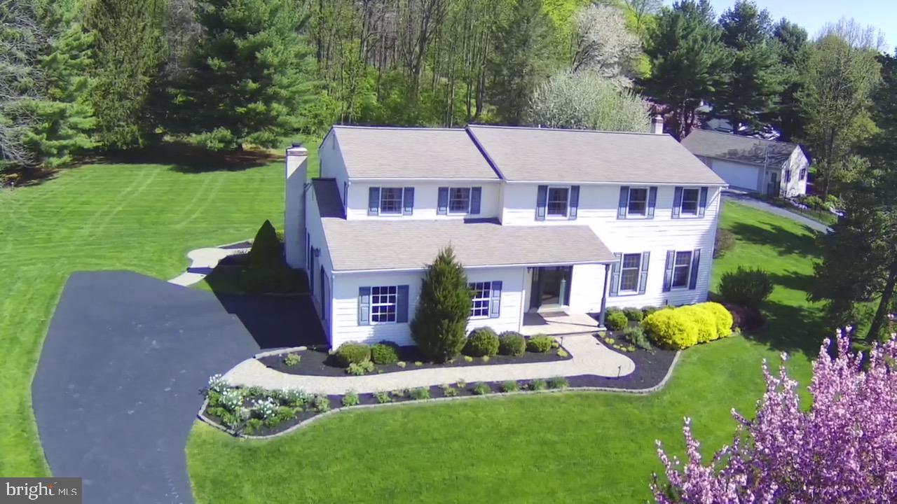 4 Rabbit Run Lane Glenmoore, PA 19343 - Photo 2 of 36