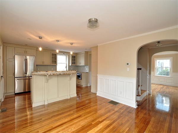 33 Ardsmoor Road Melrose, MA 02176 - Photo 4 of 23 Gallery Image 4