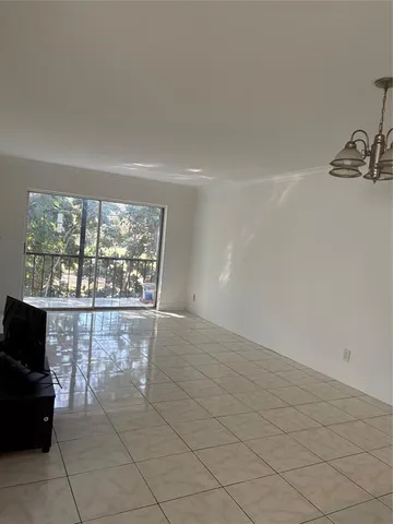 $179,000 | 8000 South Colony Circle, Unit 201, Tamarac, FL 33321