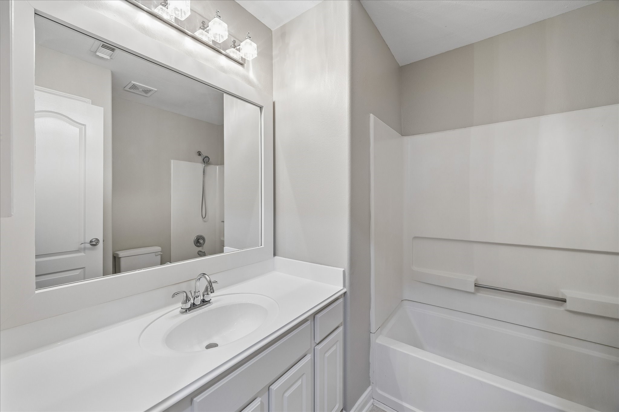 23226 Postwood Park Lane Spring, TX 77373 - Photo 24 of 28 bathroom