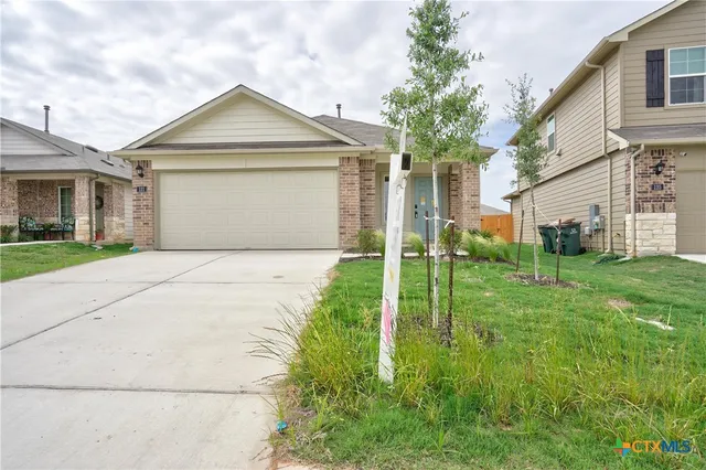 $1,750 | 121 Roanwood Drive, San Marcos, TX 78666