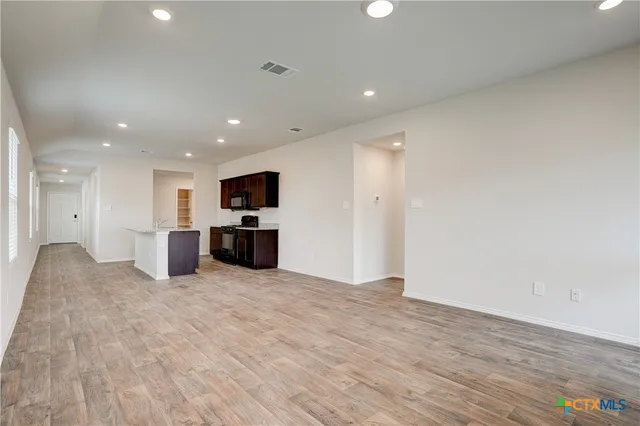 $1,750 | 121 Roanwood Drive, San Marcos, TX 78666