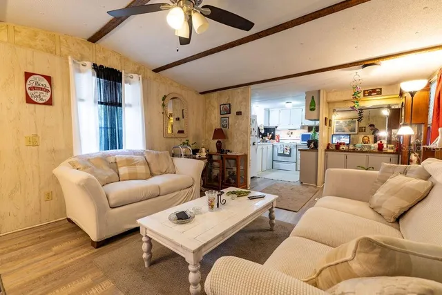 $99,900 | 390 Northeast 157 Avenue, Williston, FL 32696