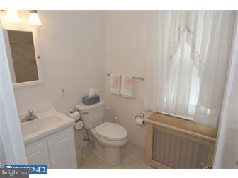 604 Valley Road Havertown, PA 19083 - Photo 9 of 12