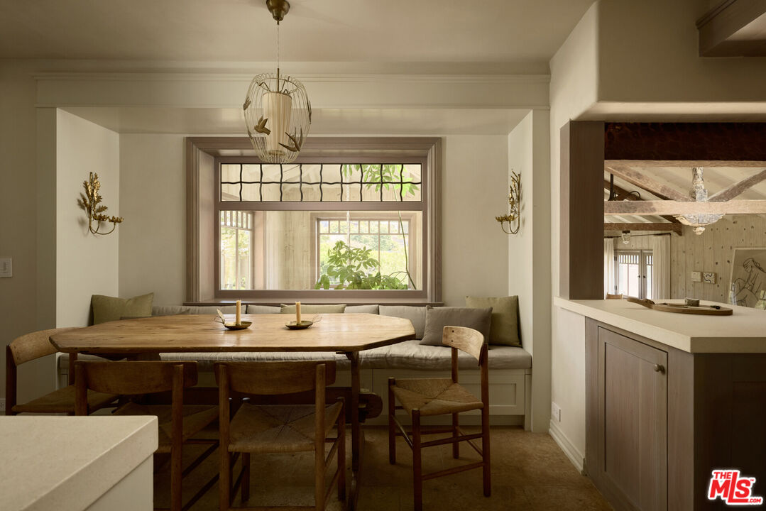 239 West Channel Road Santa Monica, CA 90402 - Photo 14 of 34