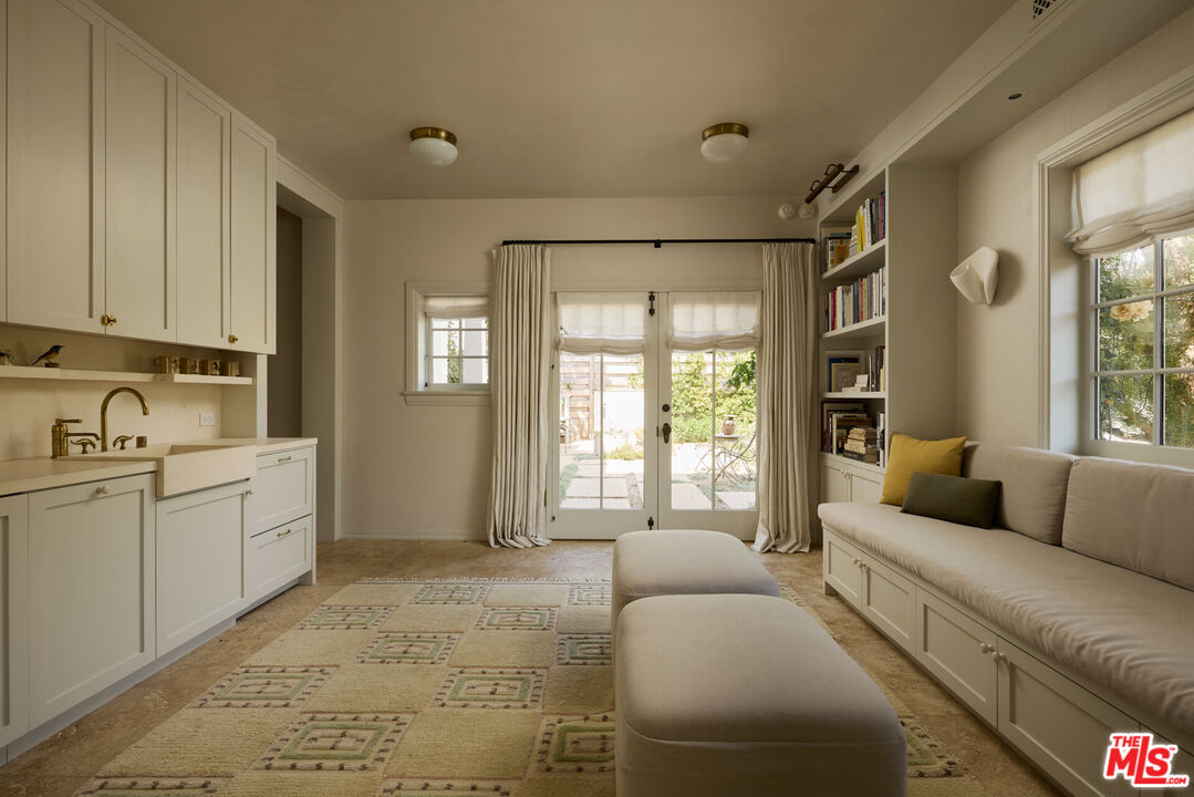 239 West Channel Road Santa Monica, CA 90402 - Photo 28 of 34