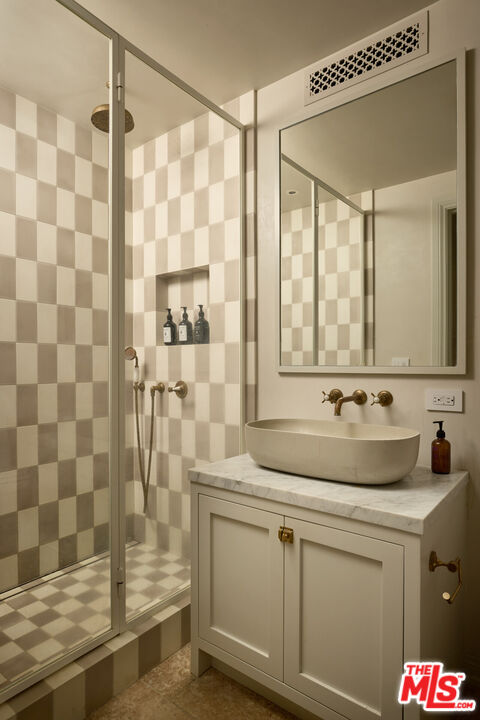 239 West Channel Road Santa Monica, CA 90402 - Photo 30 of 34