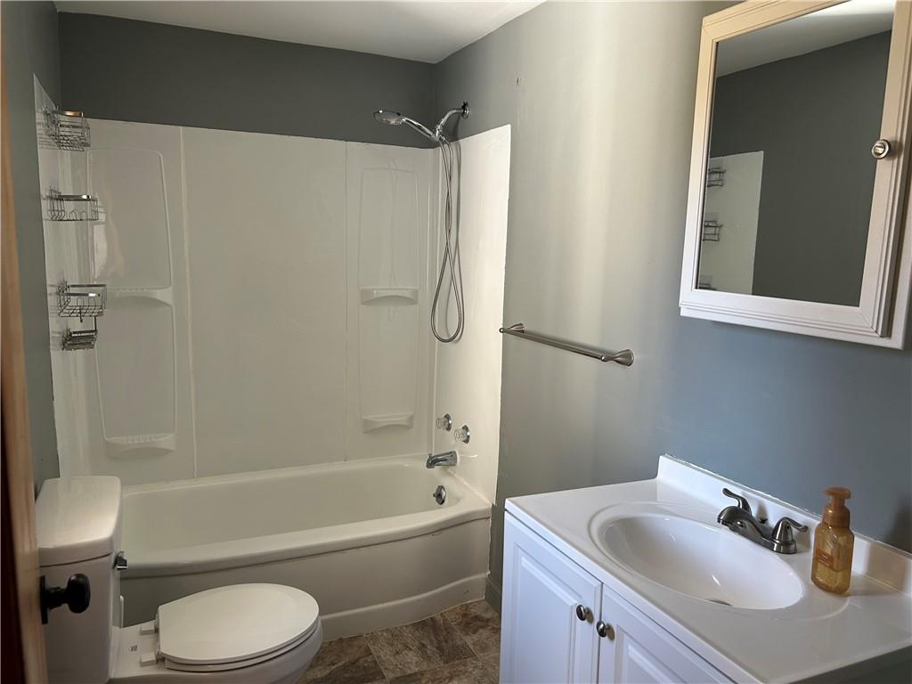 556 Bonniebrook Road Butler, PA 16002 - Photo 22 of 36 a bathroom with a sink toilet and shower