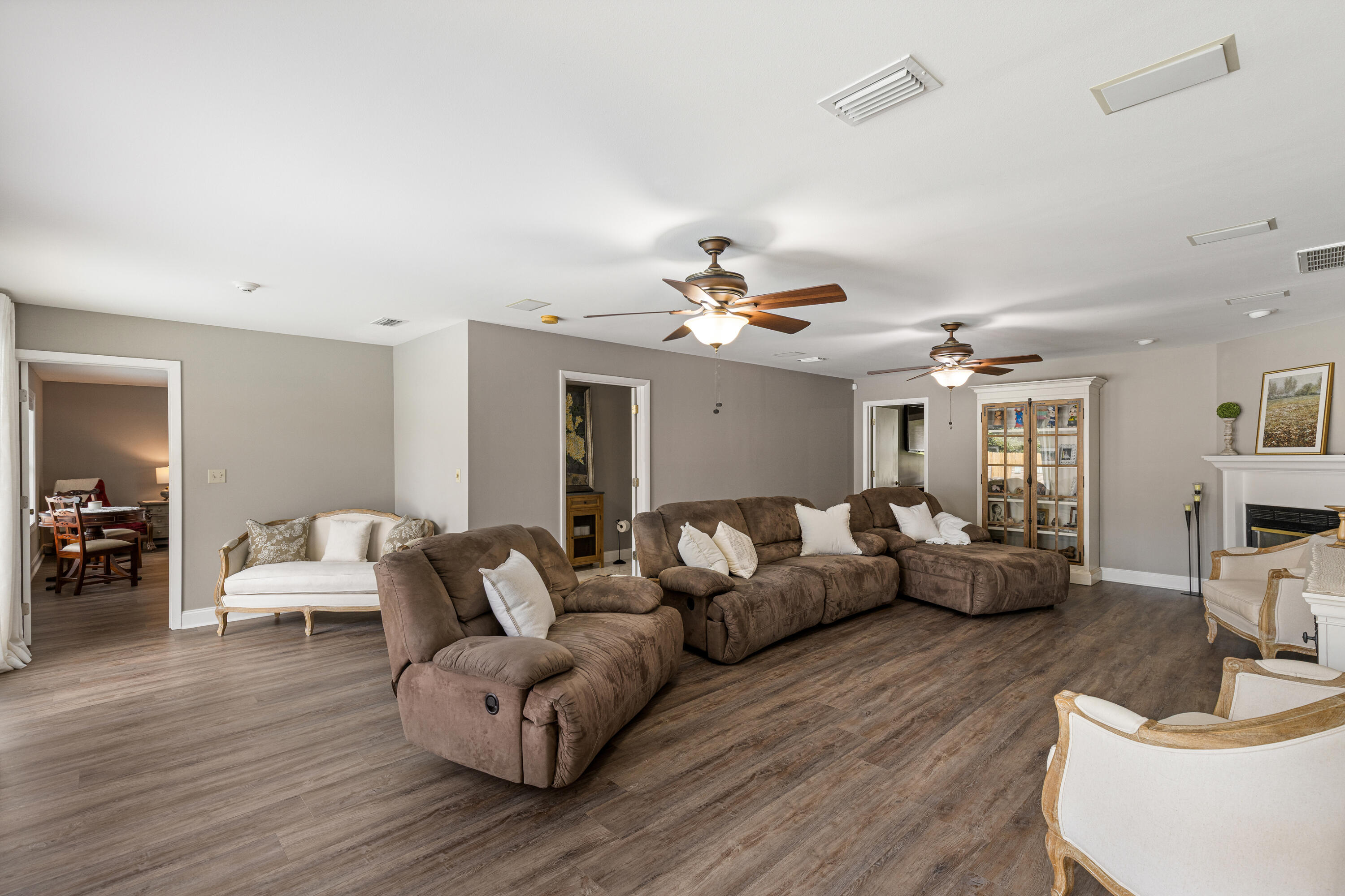 804 Mars Street Destin, FL 32541 - Photo 15 of 71 a living room with furniture and wooden floor