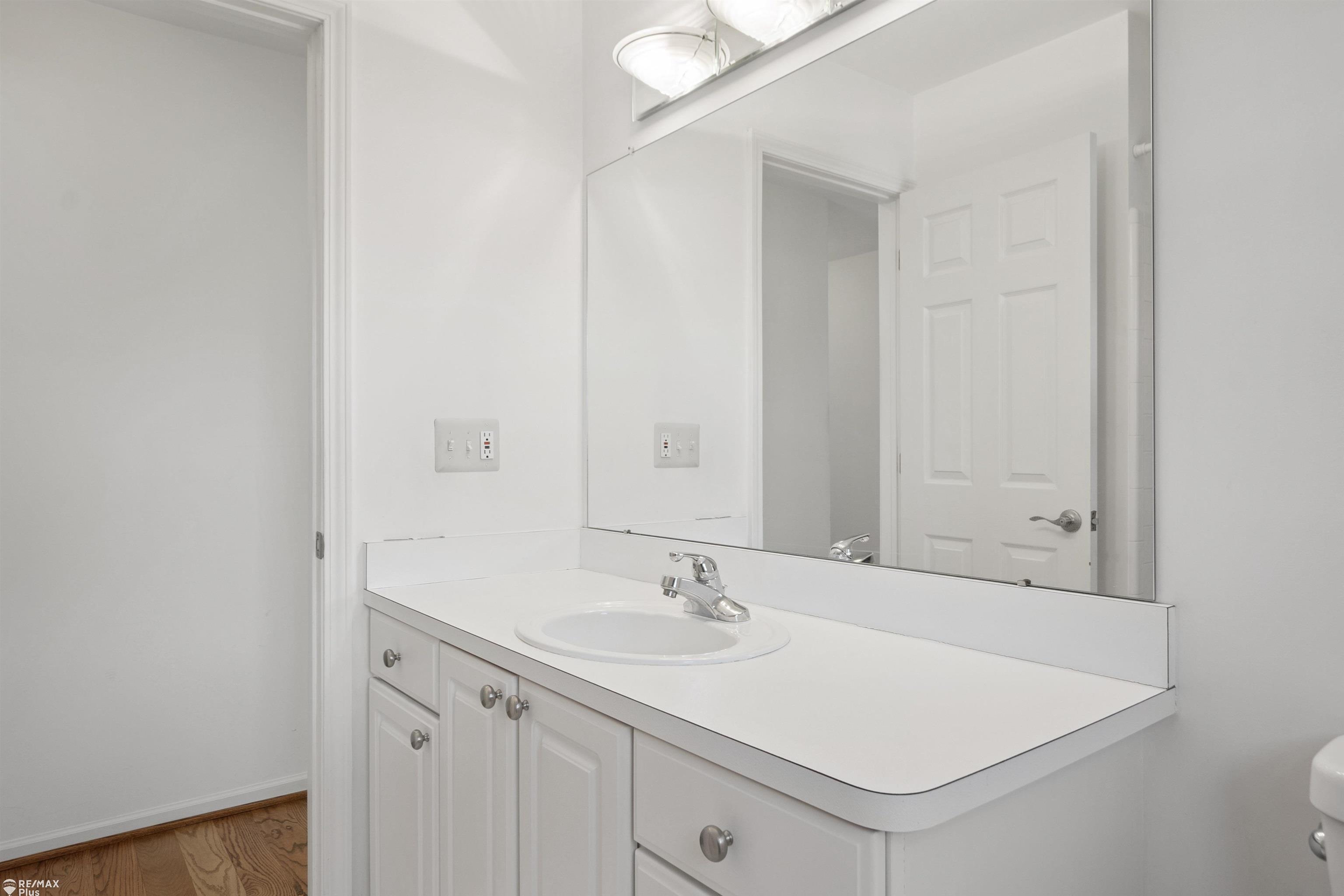 1671 South Shore Drive Rochester Hills, MI 48307 - Photo 30 of 77