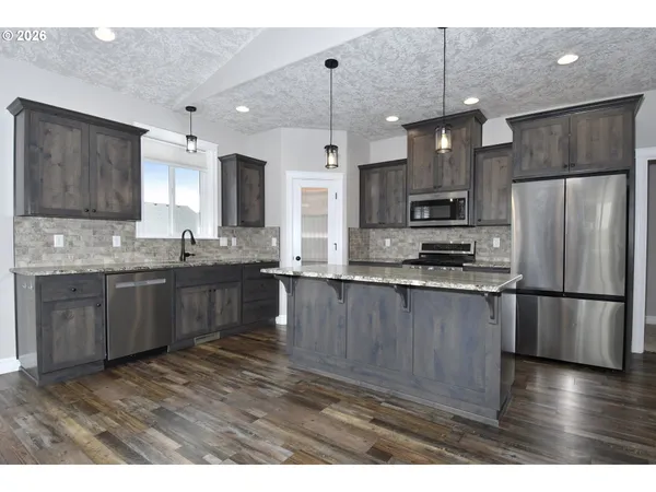 $565,000 | 443 Northeast Pine Street, Sublimity, OR 97385