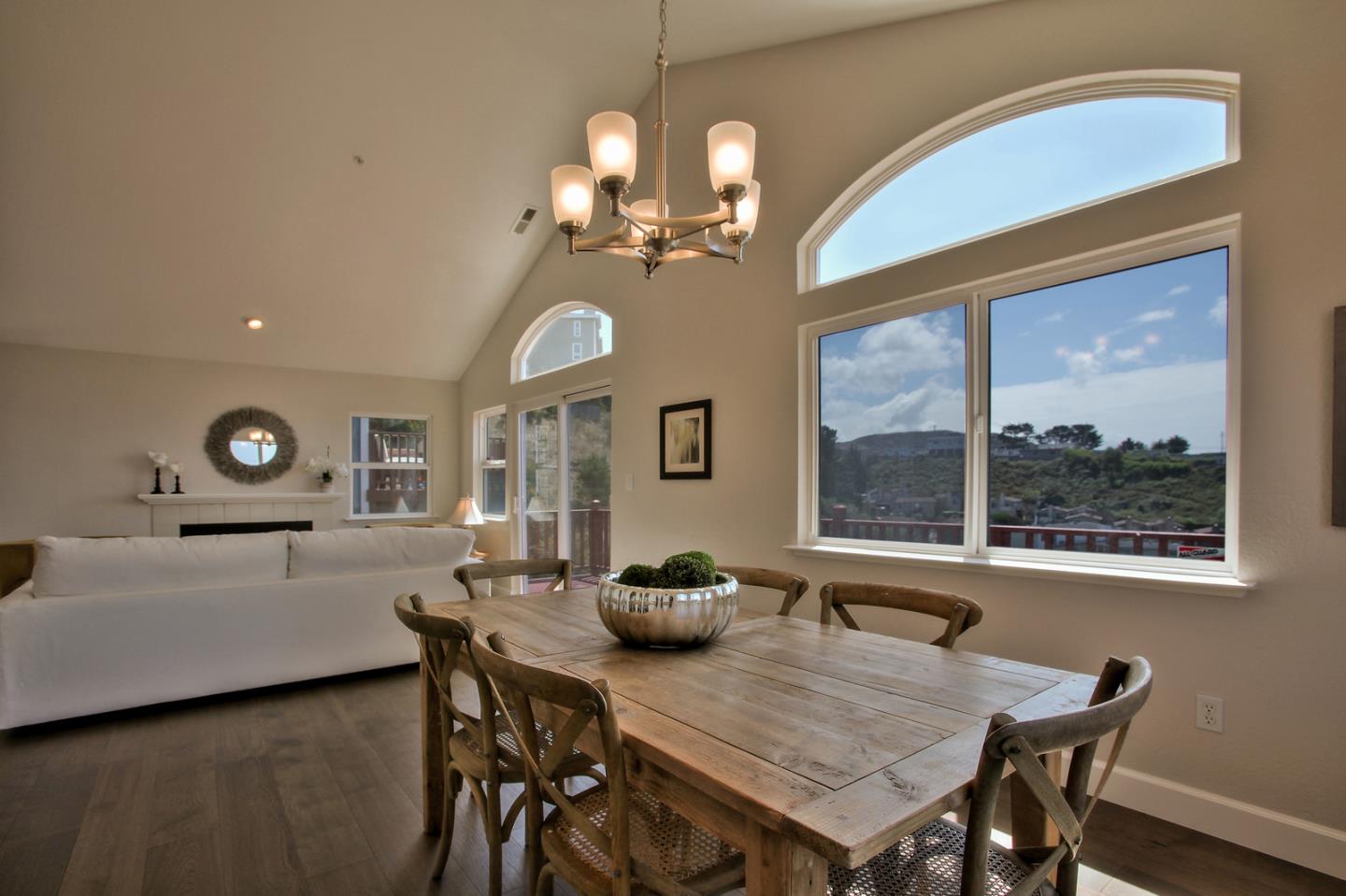 518 A Monterey Road Pacifica, CA 94044 - Photo 11 of 41 a view of a dining room with furniture and window