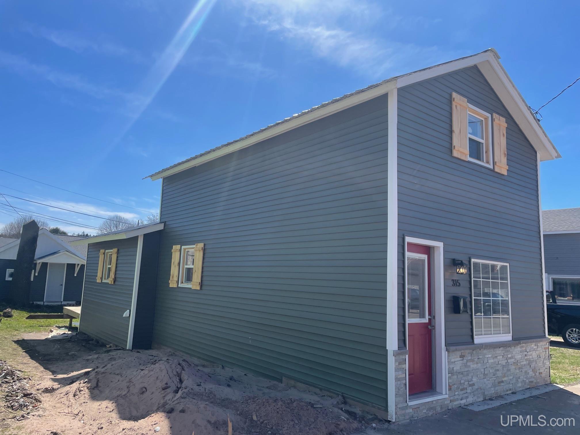 315 South 1st Street Ishpeming, MI 49849 - Photo 9 of 15