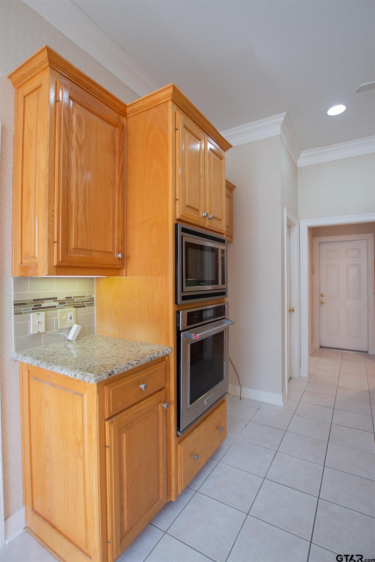 704 Shiloh Ridge Street Tyler, TX 75703 - Photo 8 of 34
