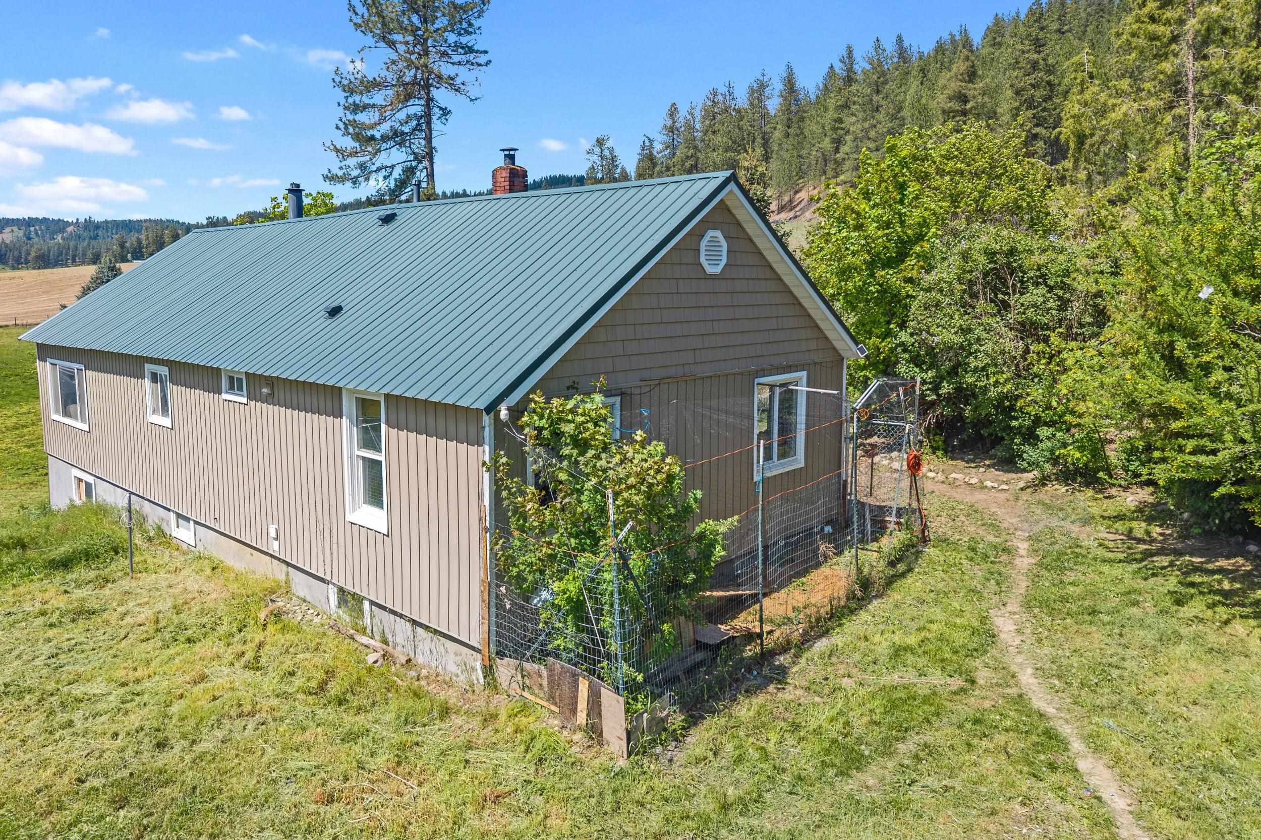 2083 Marble Valley-Basin Road Addy, WA 99101 - Photo 2 of 30
