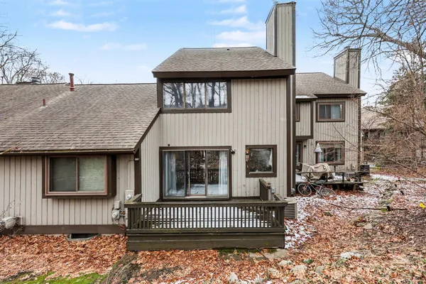 $235,000 | 502 Stoneywood Drive, Brighton, MI 48116