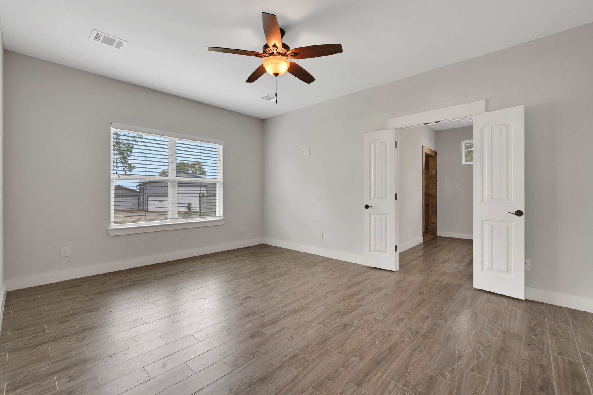 453 East Oak Shadows Onalaska, TX 77360 - Photo 34 of 48 Primary bedroom