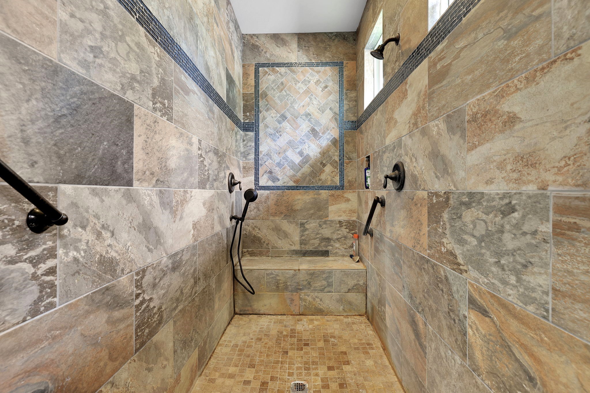 453 East Oak Shadows Onalaska, TX 77360 - Photo 37 of 48 Primary shower is disability accessible