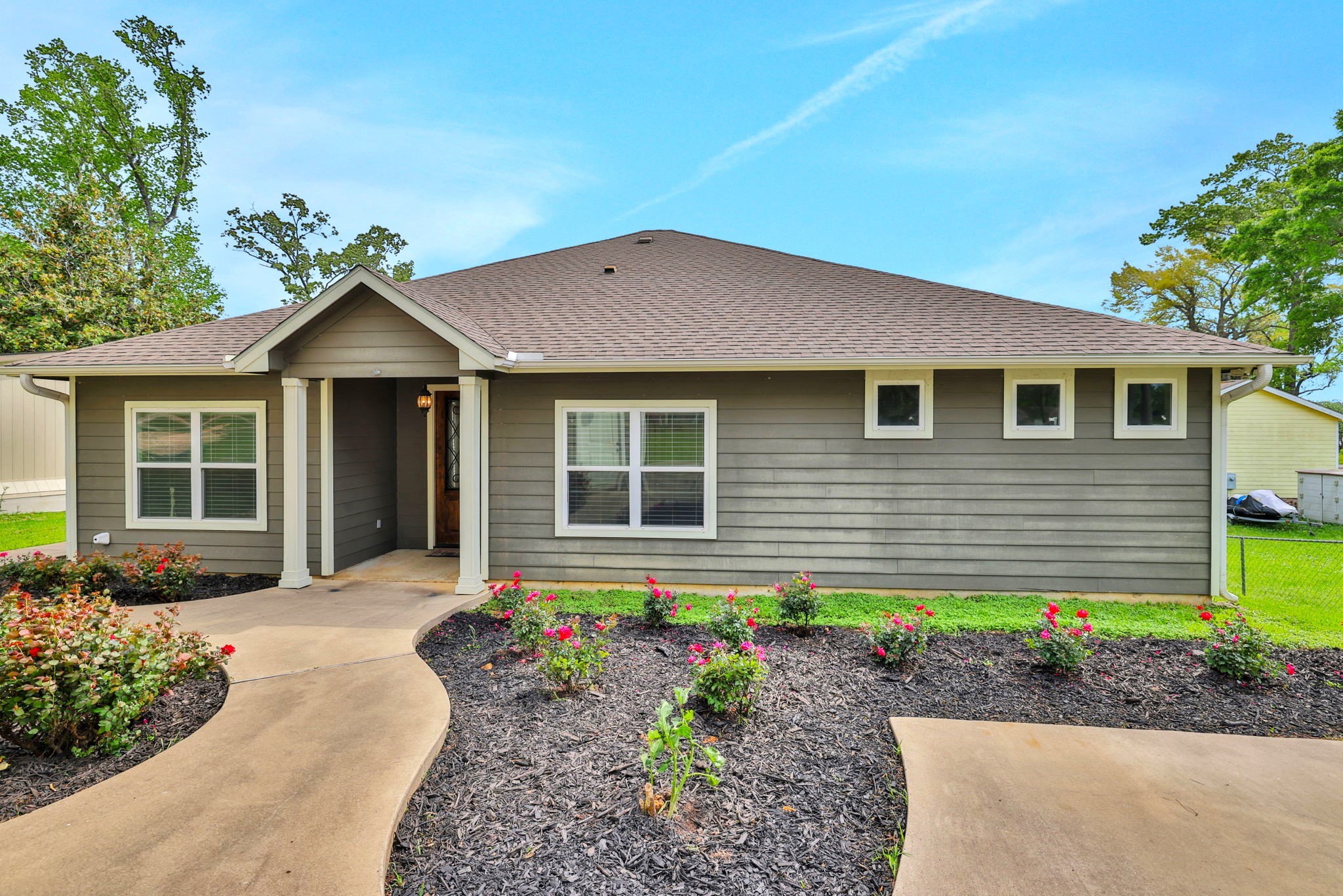 453 East Oak Shadows Onalaska, TX 77360 - Photo 9 of 48