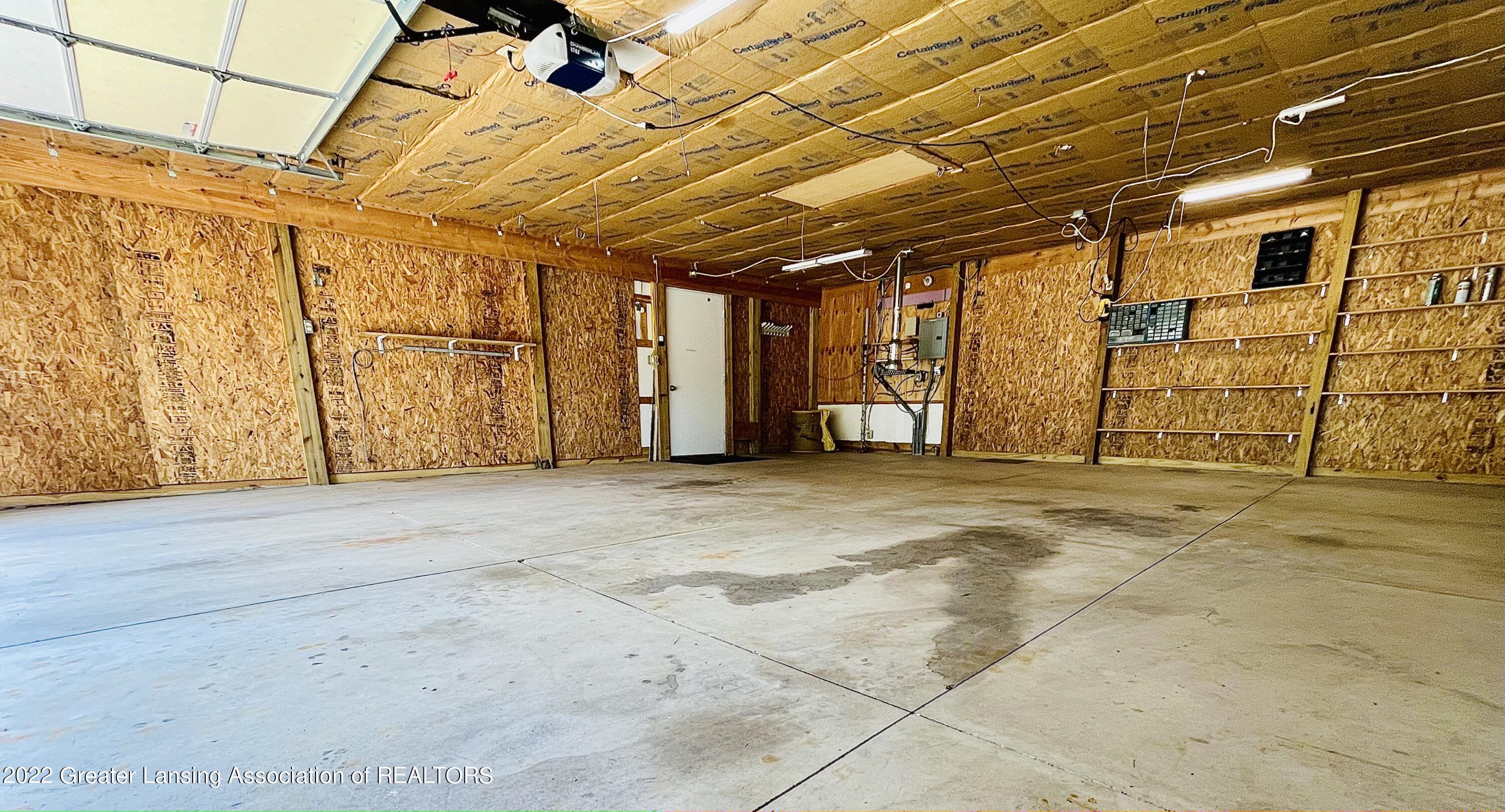 217 Rita Street Lansing, MI 48910 - Photo 31 of 42 31