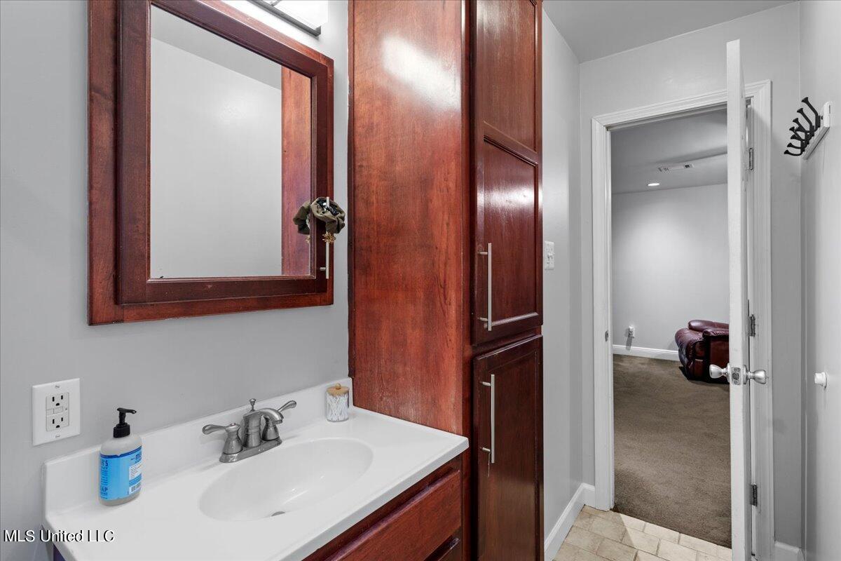 2534 Meadow Road Biloxi, MS 39531 - Photo 20 of 38 20-Bathroom 1