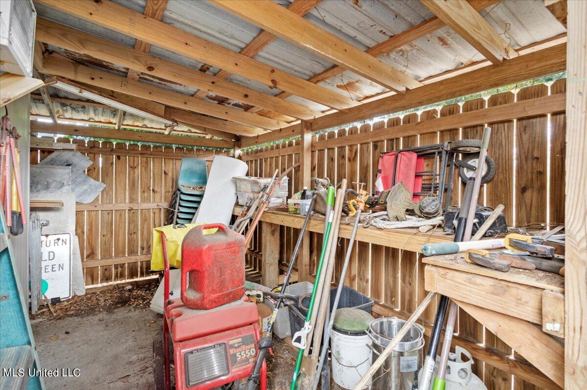 2534 Meadow Road Biloxi, MS 39531 - Photo 28 of 38 28-Storage