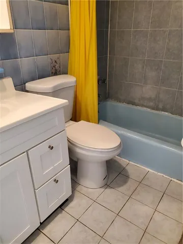 a view of a shop with a outdoor space