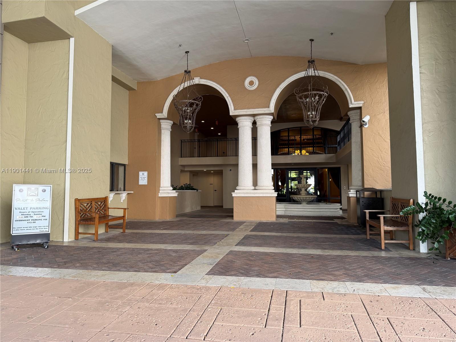 888 Douglas Road, Unit 917 Coral Gables, FL 33134 - Photo 30 of 31