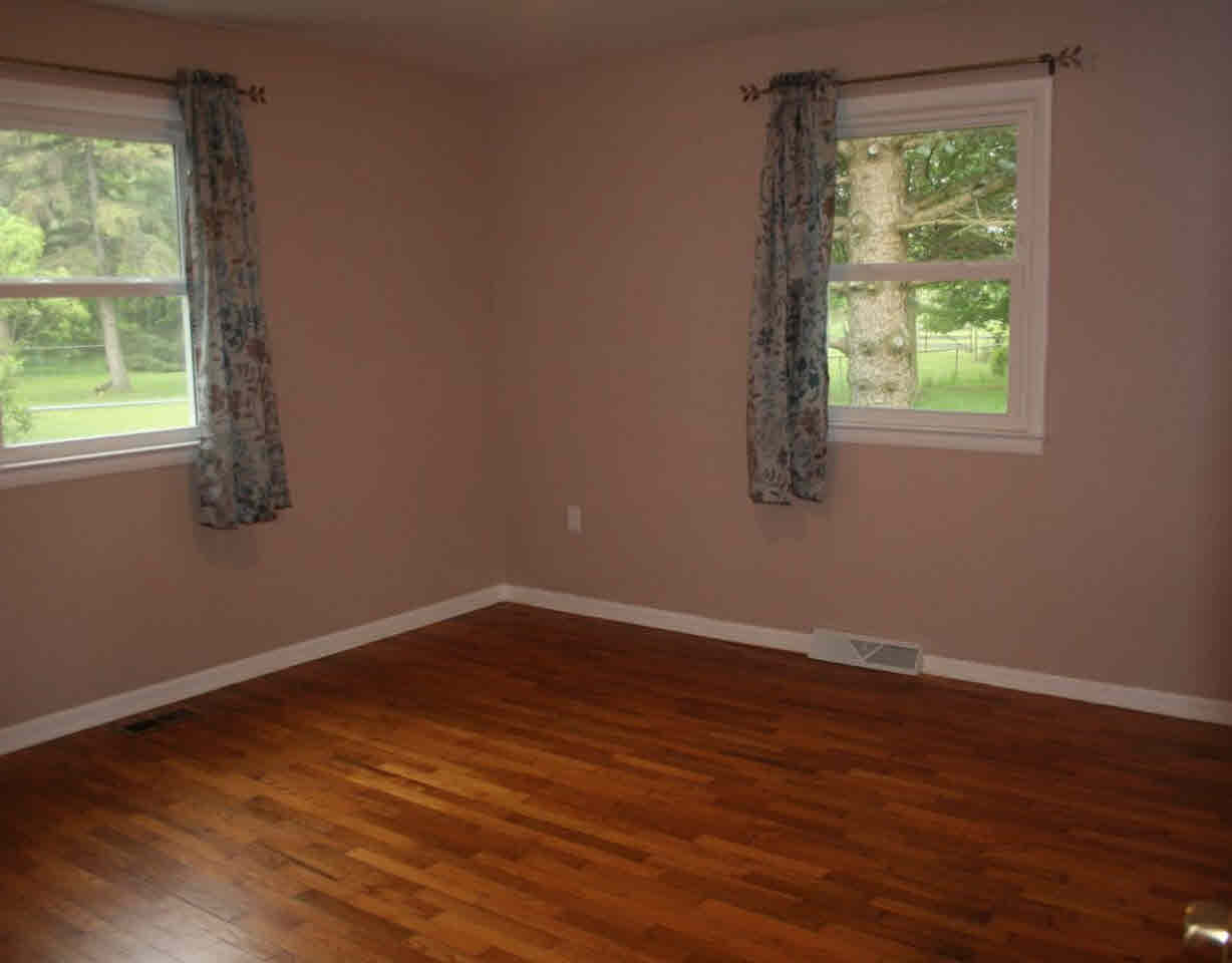3464 Morrish Road Swartz Creek, MI 48473 - Photo 14 of 19 21299684-13.JPG