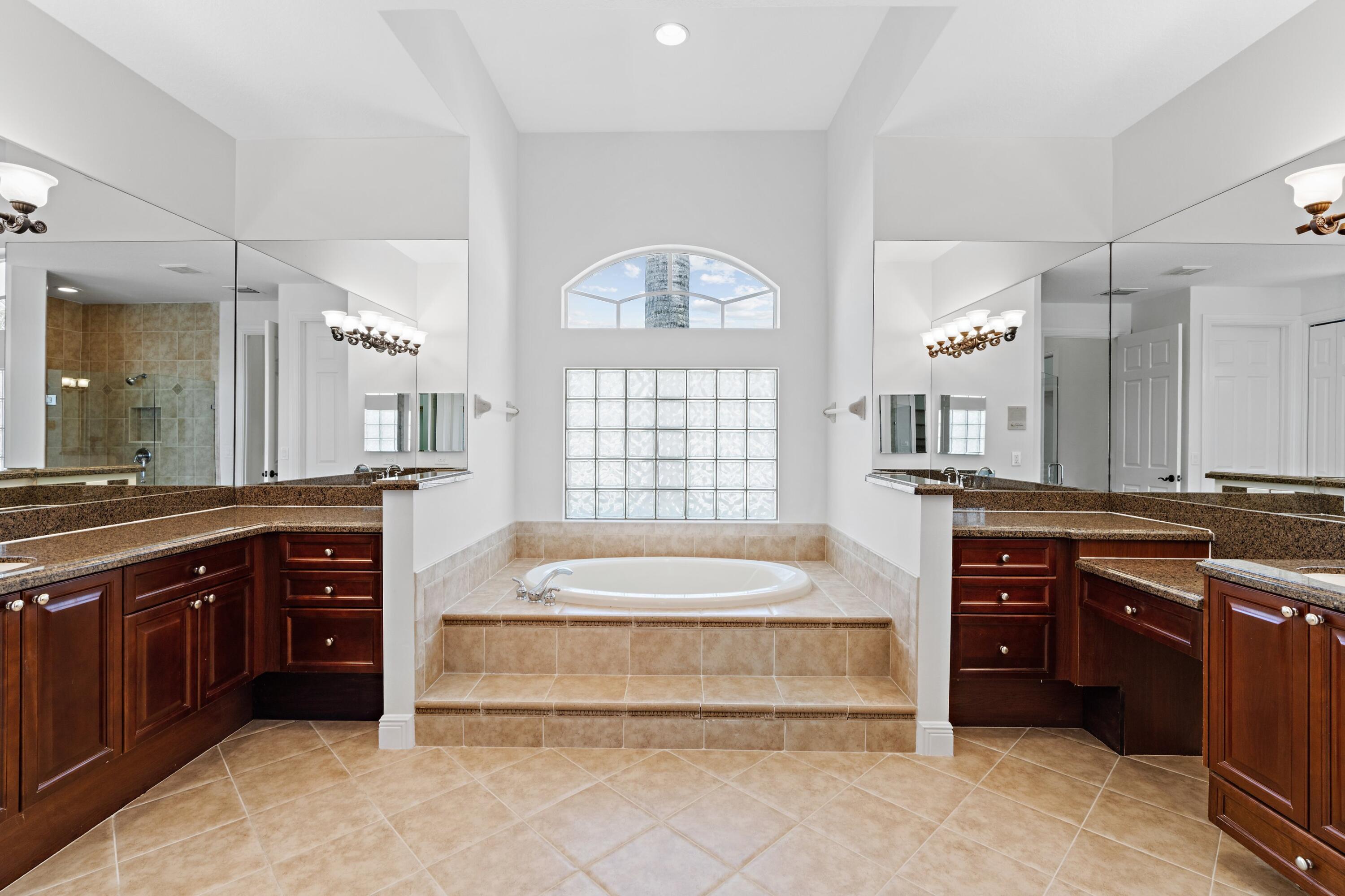 7410 Fairway Trail Boca Raton, FL 33487 - Photo 20 of 38 Master Bathroom