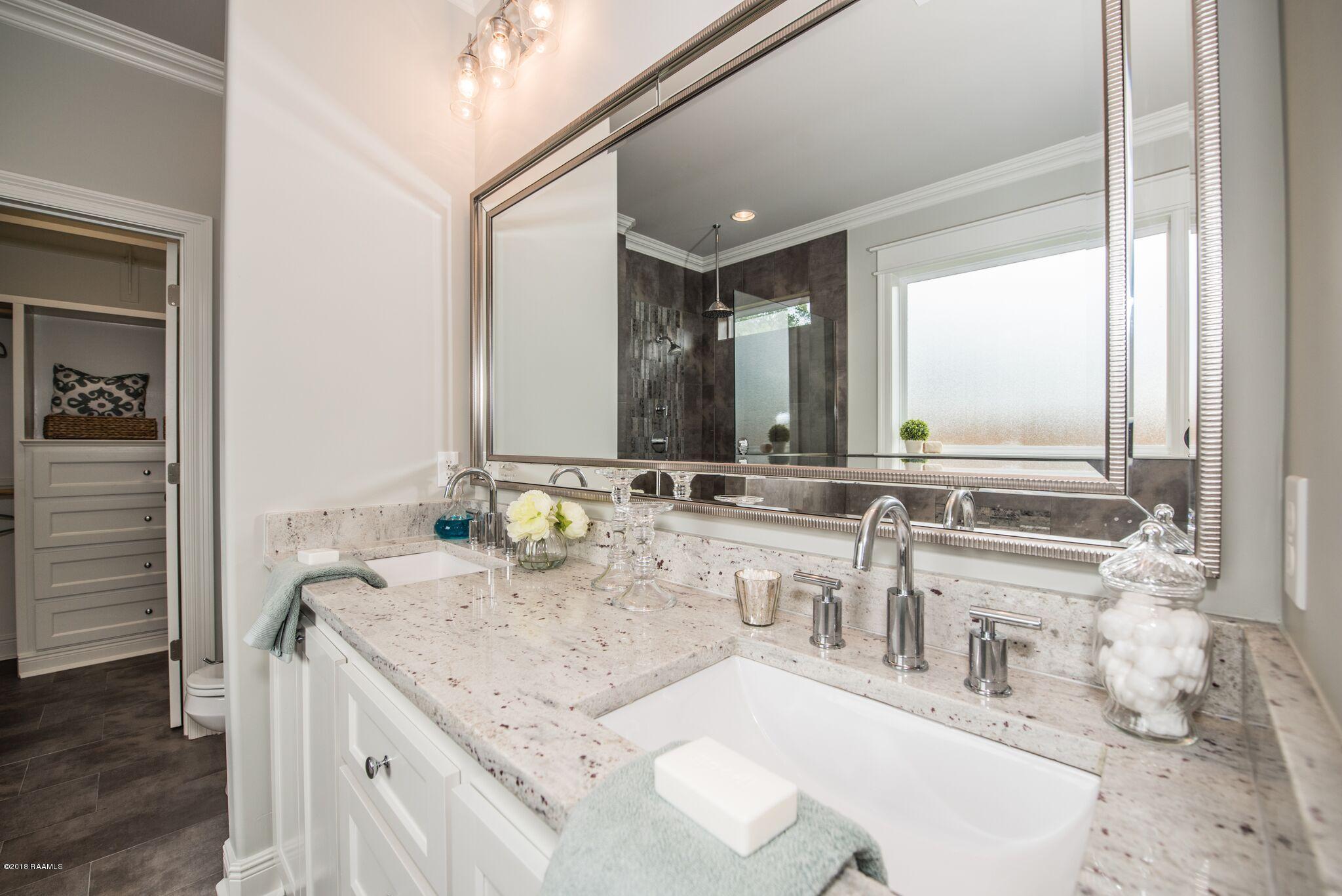 98 Whispering Meadows Road Broussard, LA 70518 - Photo 18 of 29 Gallery Image 18