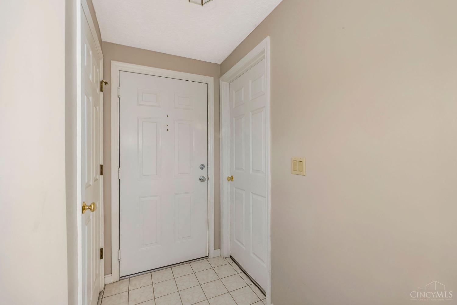 817 Neeb Road, Unit 6 Cincinnati, OH 45233 - Photo 24 of 42 Gallery Image 24