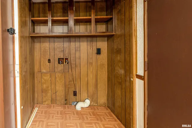 $94,900 | 208 West Pennsylvania Avenue, Pittsburg, IL 62974