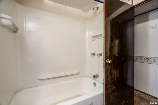 $94,900 | 208 West Pennsylvania Avenue, Pittsburg, IL 62974