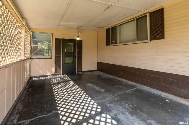 $94,900 | 208 West Pennsylvania Avenue, Pittsburg, IL 62974