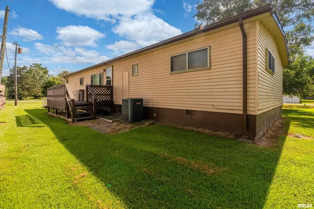 $94,900 | 208 West Pennsylvania Avenue, Pittsburg, IL 62974