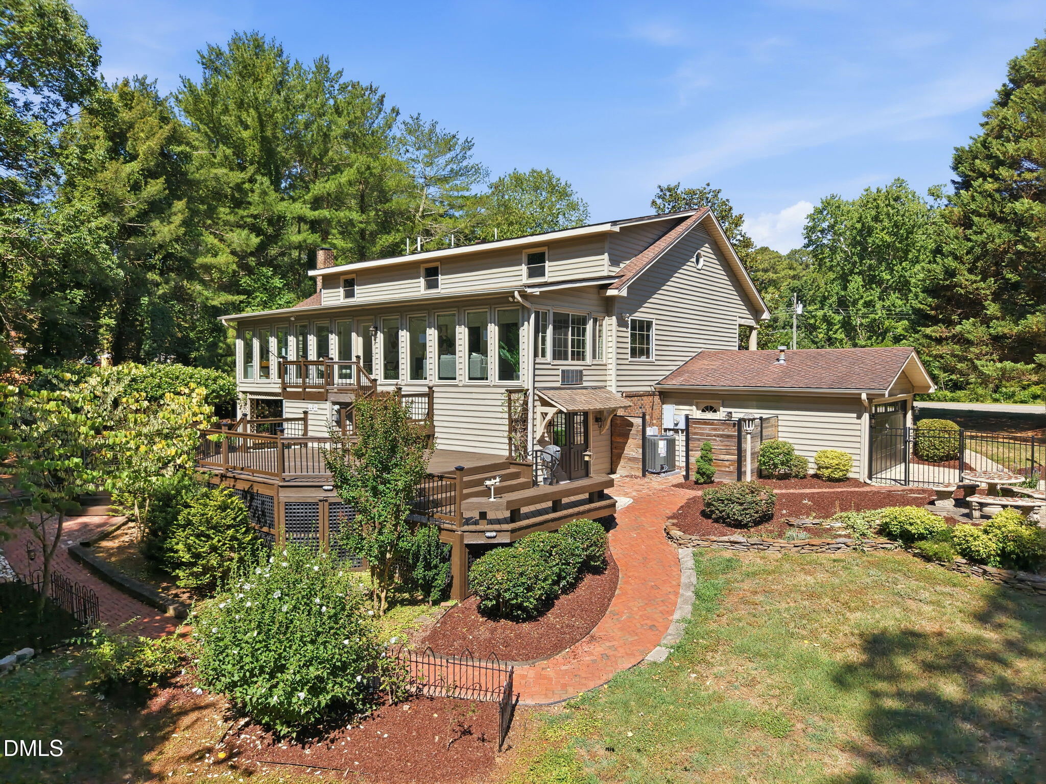 4204 Laurel Hills Road Raleigh, NC 27612 - Photo 2 of 56