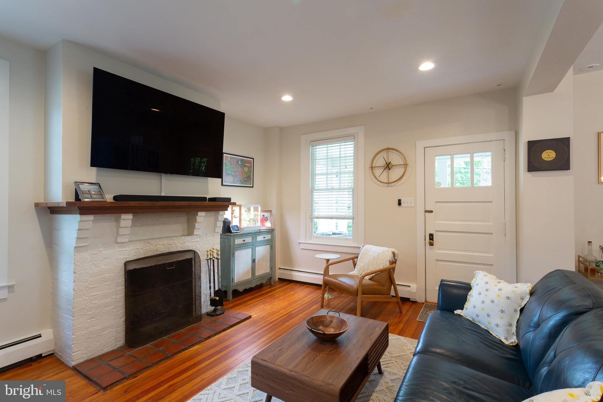 138 Chamounix Road Wayne, PA 19087 - Photo 9 of 43 Wood Burning Fire Place