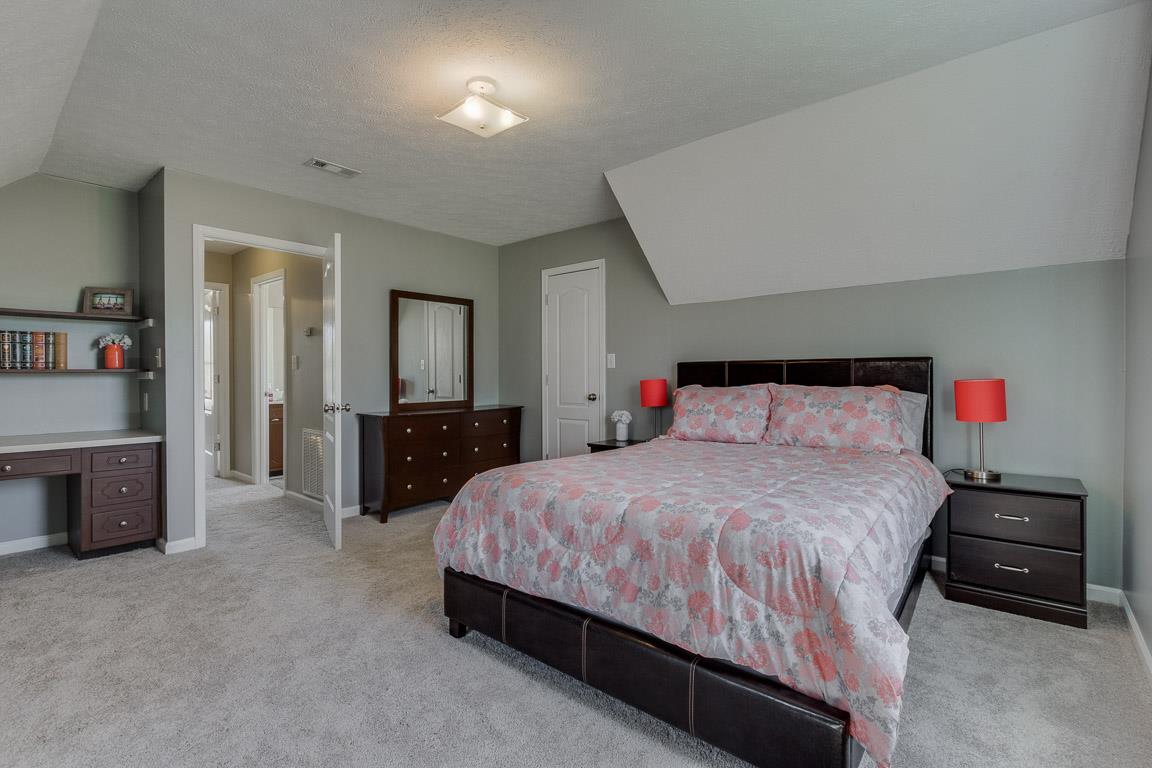 602 Luther Road Dickson, TN 37055 - Photo 17 of 26 Upstairs Bedroom #1 with Built in Desk. New carpet. Upstairs.