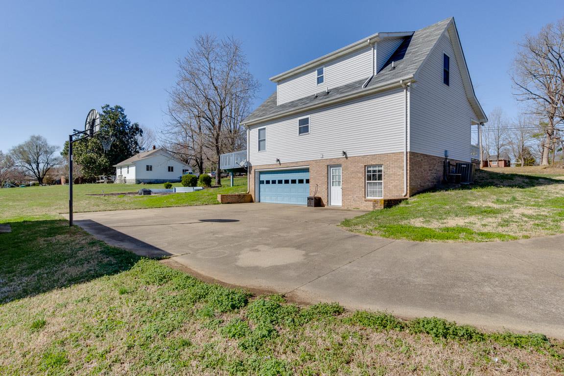 602 Luther Road Dickson, TN 37055 - Photo 25 of 26 Concrete Driveway to rear of the home.